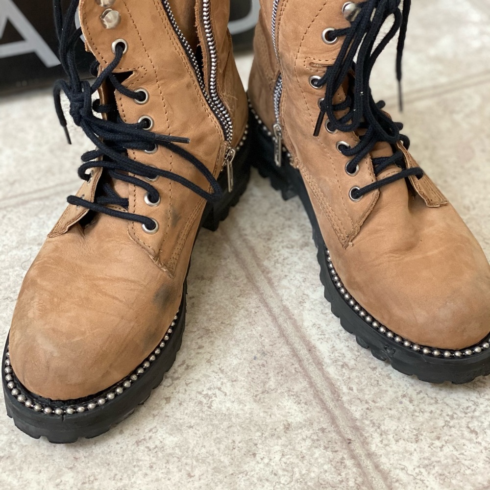 Boots/Booties👢